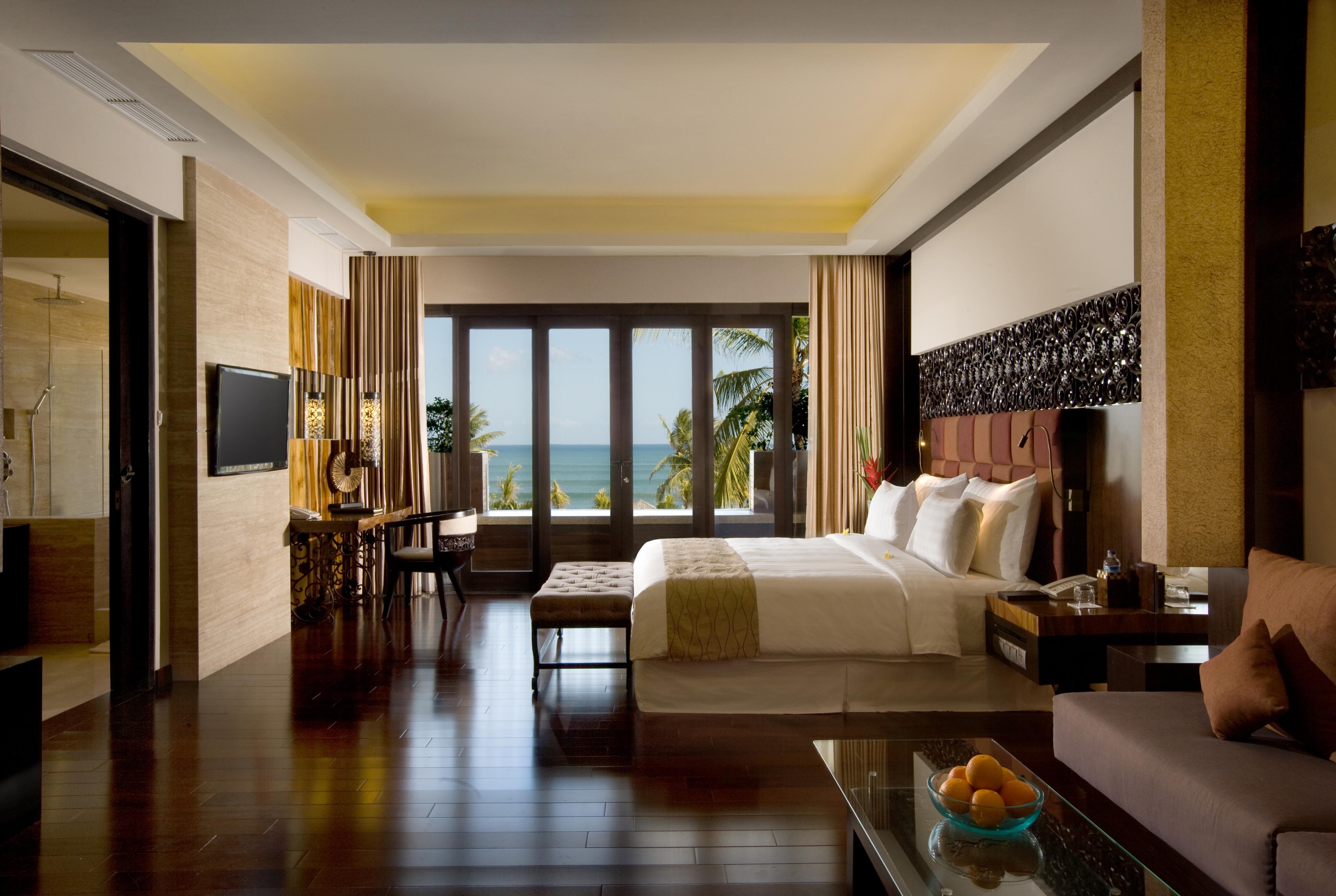 The Seminyak Beach Resort & Spa Eksteriør billede A bedroom at the Taj Bengal