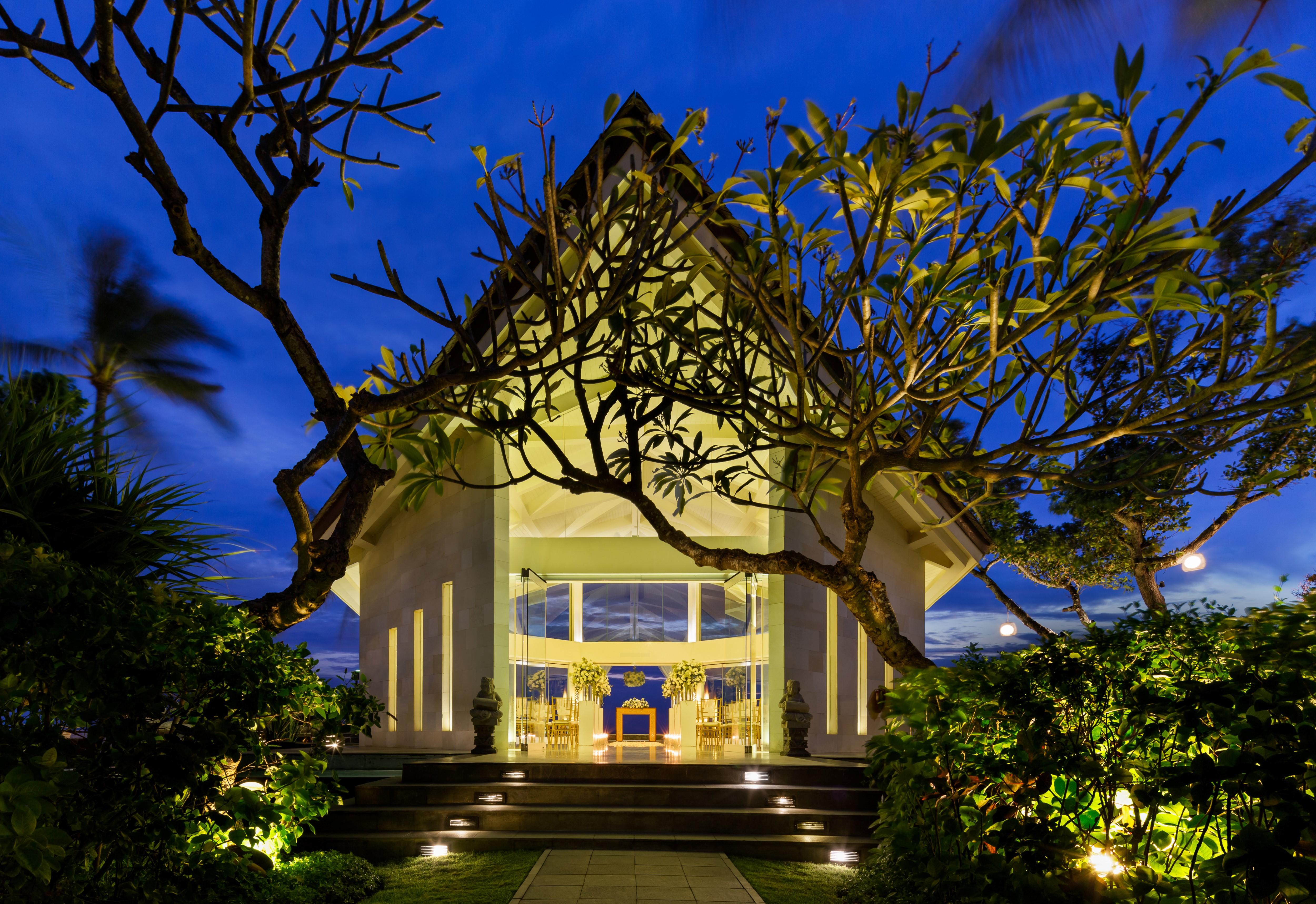 The Seminyak Beach Resort & Spa Eksteriør billede The Chapel at the Intercontinental Resort