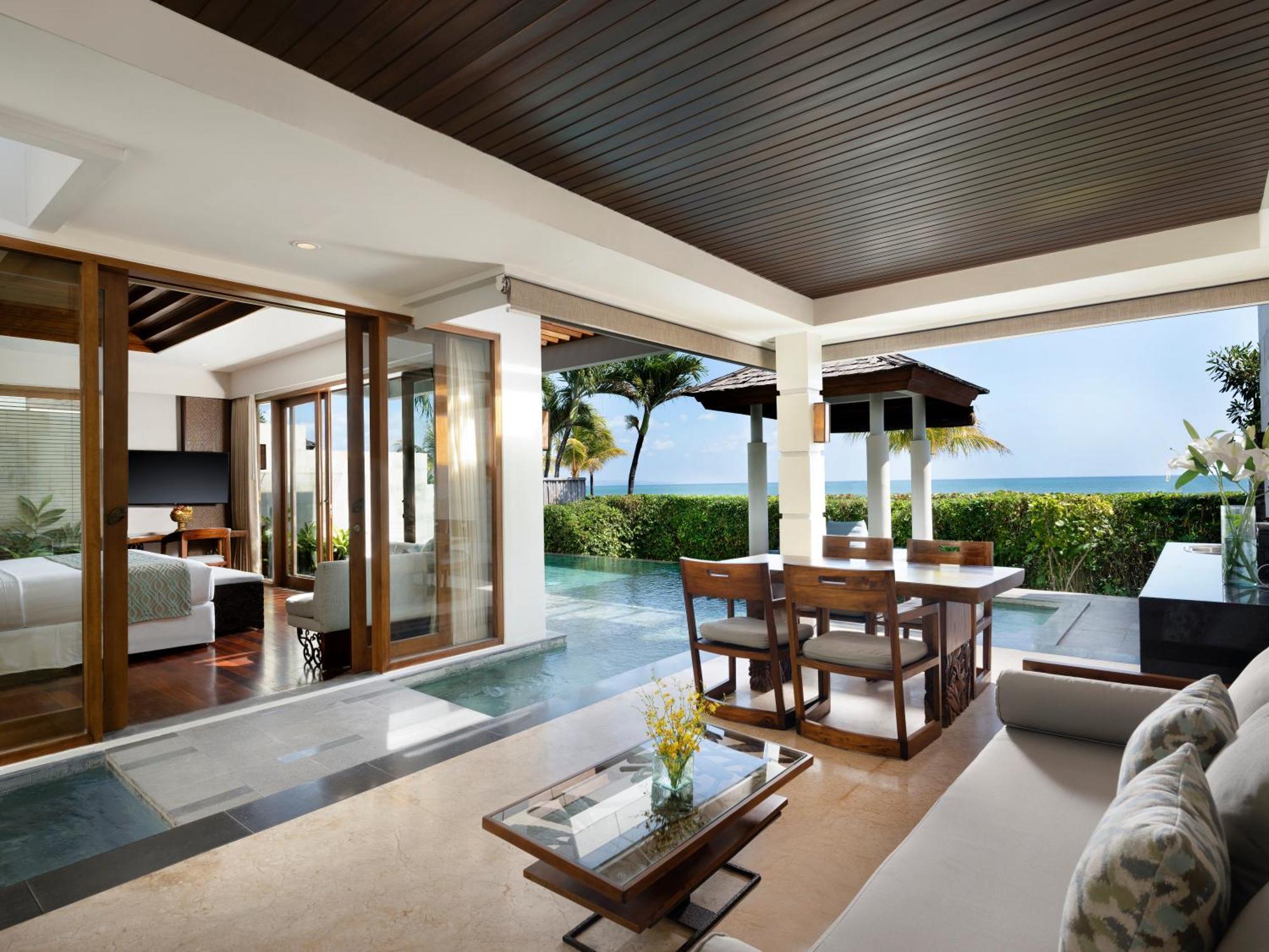 The Seminyak Beach Resort & Spa Eksteriør billede A pool villa at the W Retreats & Spa, Phuket