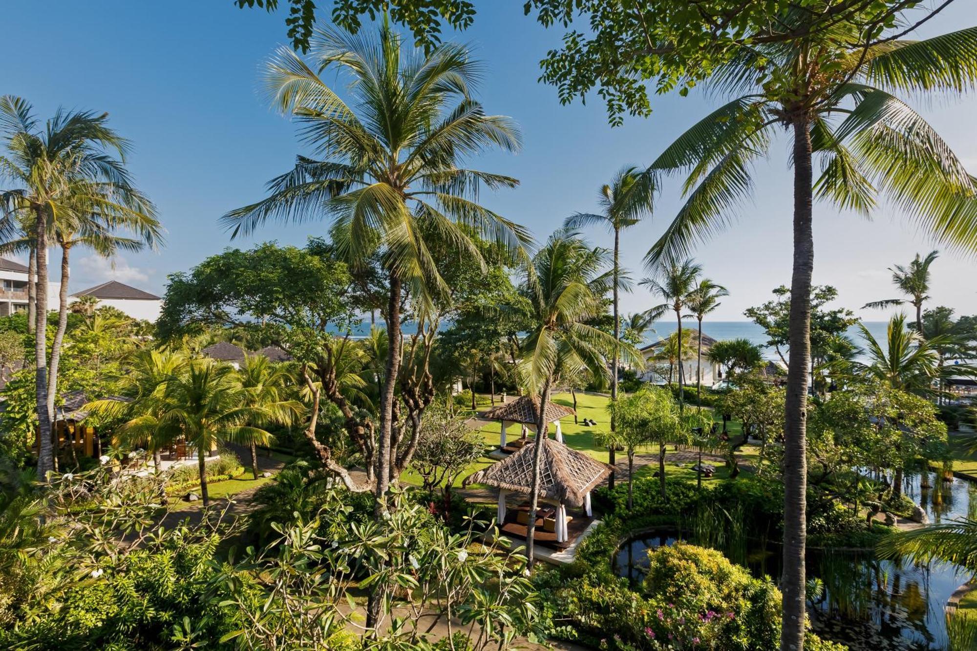 The Seminyak Beach Resort & Spa Eksteriør billede View of the resort